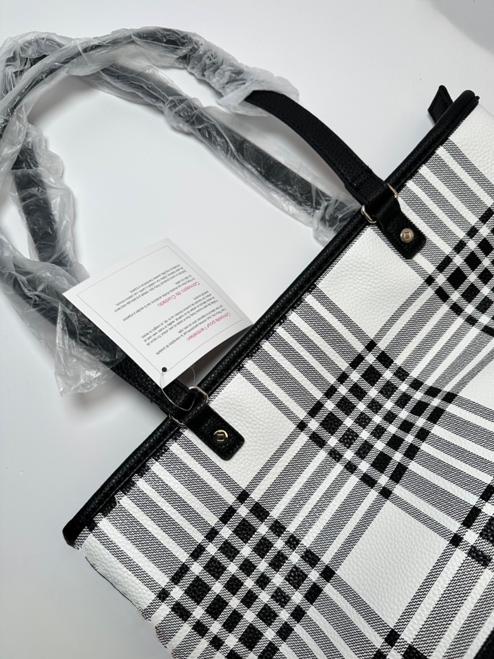 Thirty-One City Chic Tote Buffalo Check Pebble | Black White Plaid - Picture 6 of 7